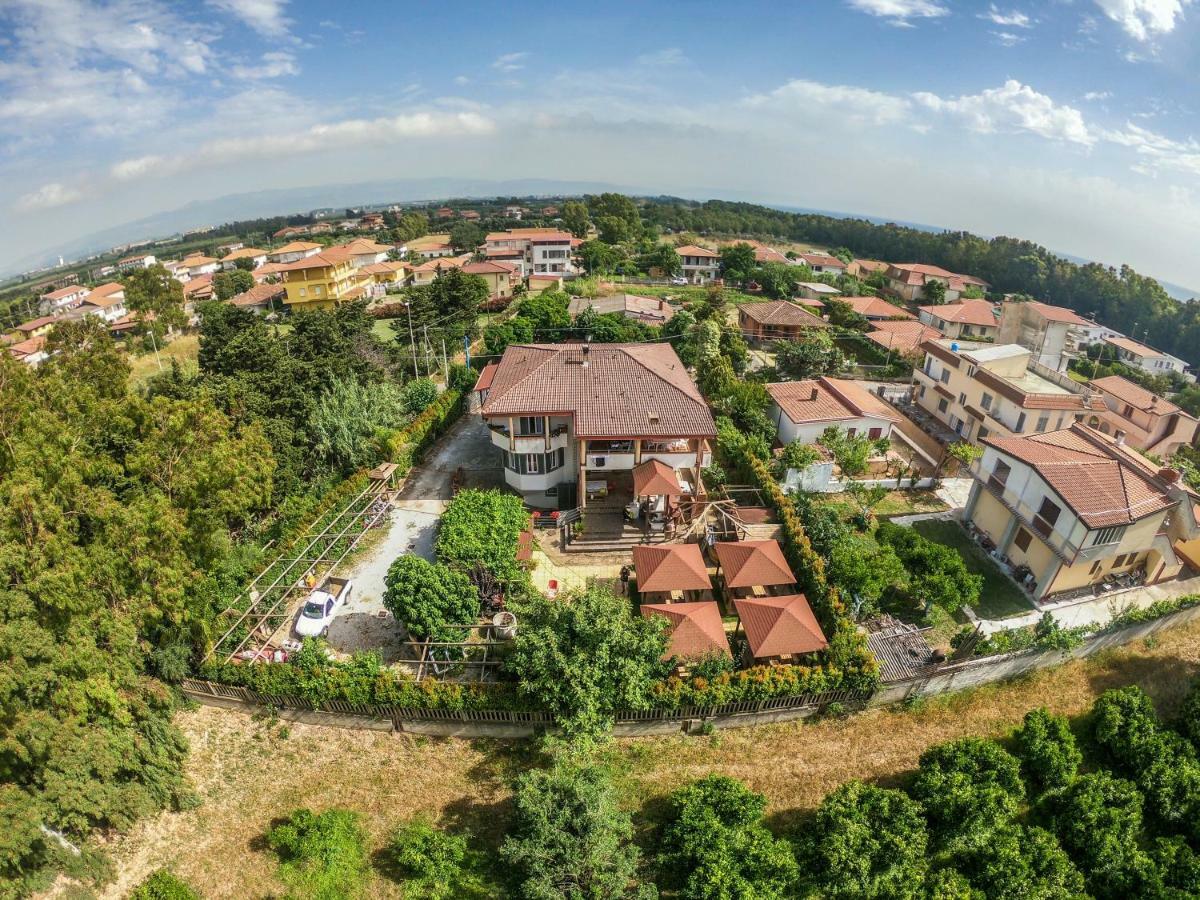 B&B Pineta Mare ลาเมเซ แตร์เม ภายนอก รูปภาพ
